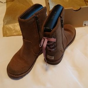 UGG Corene boots